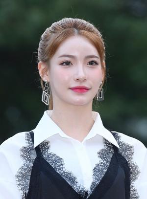 [뮤직뱅크 출근길] 가을패션 선보이는 선남선녀들