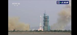 중국, 유인 우주선 ‘선저우 16호’ 발사…민간 우주비행사 첫 탑승