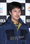 [SS포토] &apos;서울패션위크&apos; 김동완, &apos;무표정+수염&apos; 급성숙한 느낌