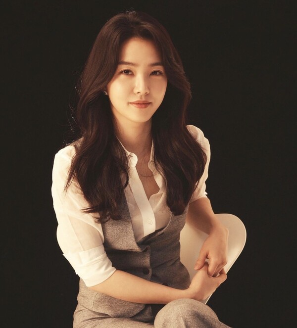 <b>강지영</b> 아나운서, MBC '<b>브런치카페</b>' 스페셜 <b>DJ</b> 출격