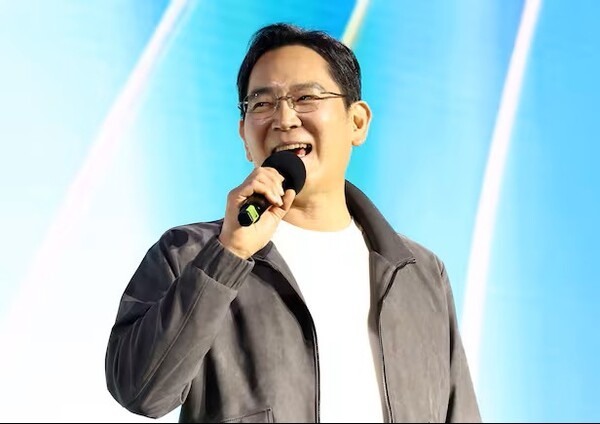 이재용 삼성전자 회장이 지난달 30일 오후 서울 강남구 코엑스 K-POP 광장에서 열린 지포스 게이머 페스티벌에서 발언하는 모습. /뉴스1