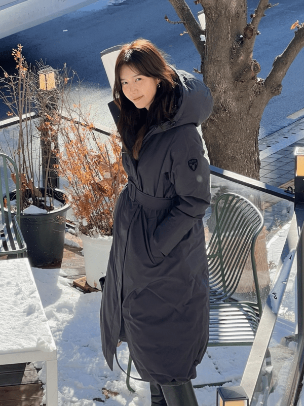 채정안, 올블랙 패딩 패션으로 시크미美 드러내 - 뉴스 썸네일 이미지